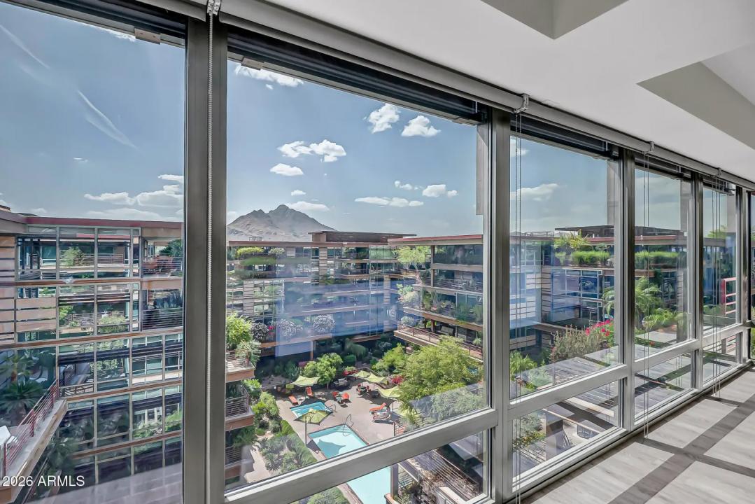 Real Estate Picture 3