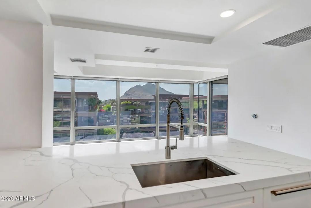 Real Estate Picture 10