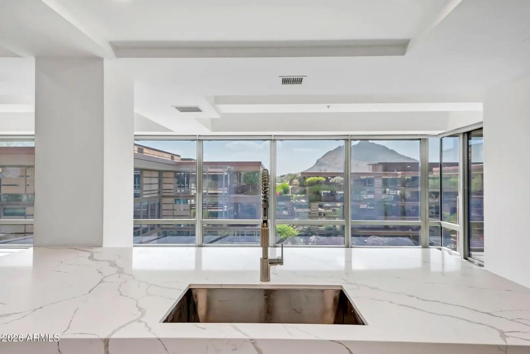 Real Estate Picture 11