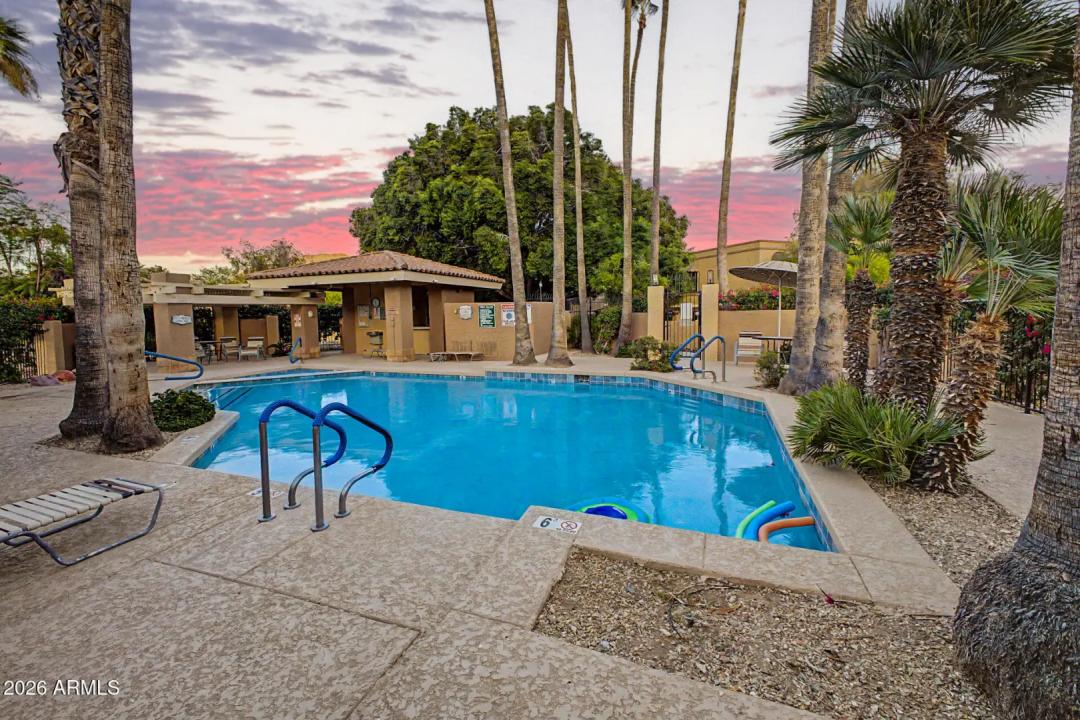 Real Estate Picture 21