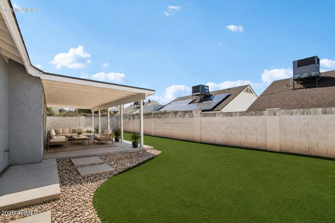 Real Estate Picture 24