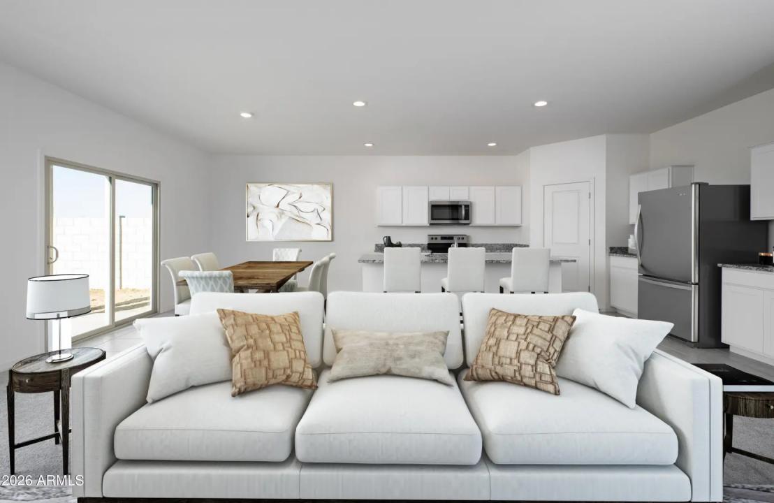 Real Estate Picture 5