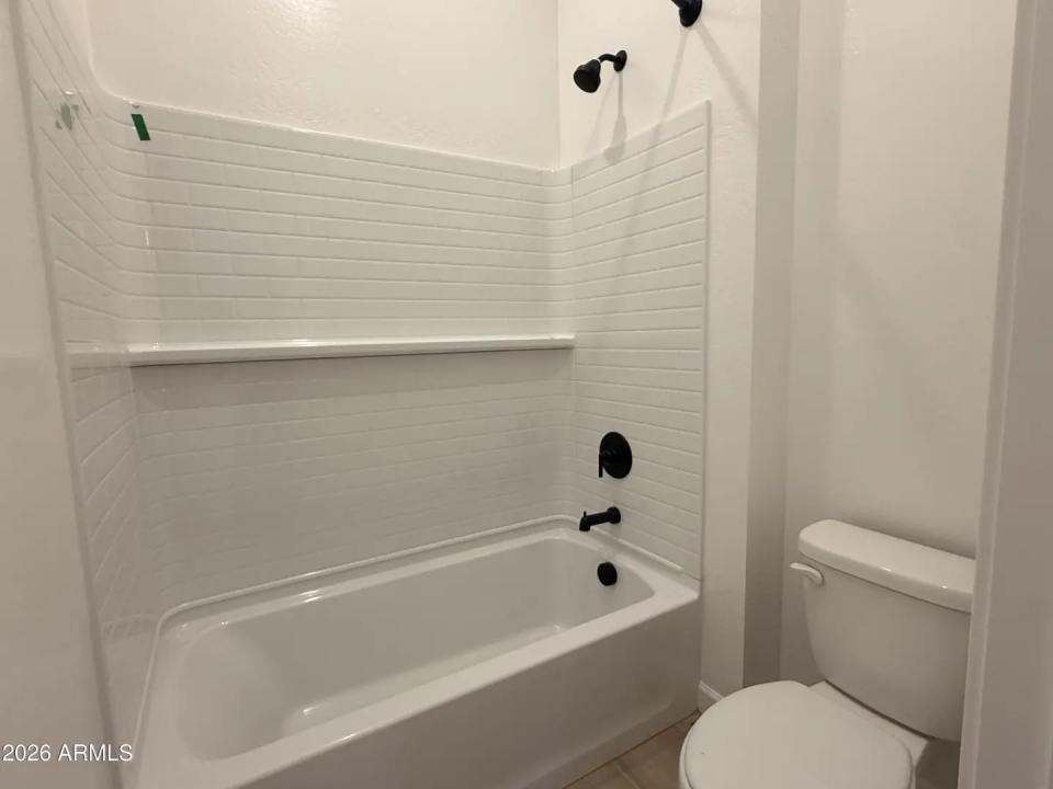 Real Estate Picture 22