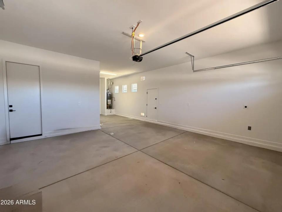 Real Estate Picture 28