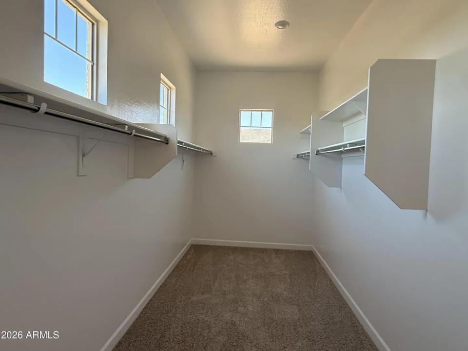 Real Estate Picture 13