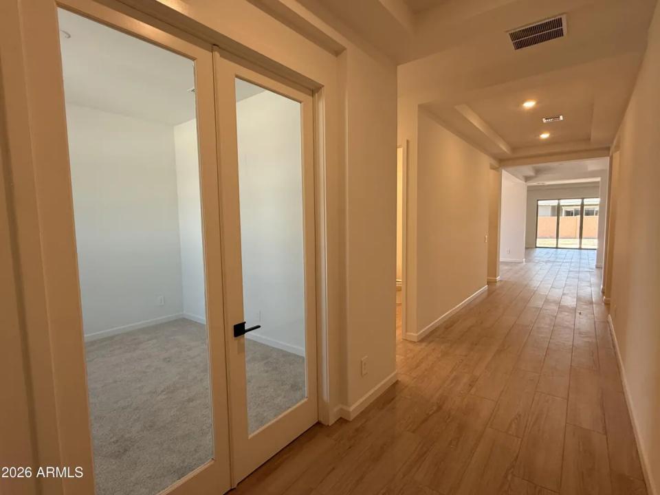 Real Estate Picture 16