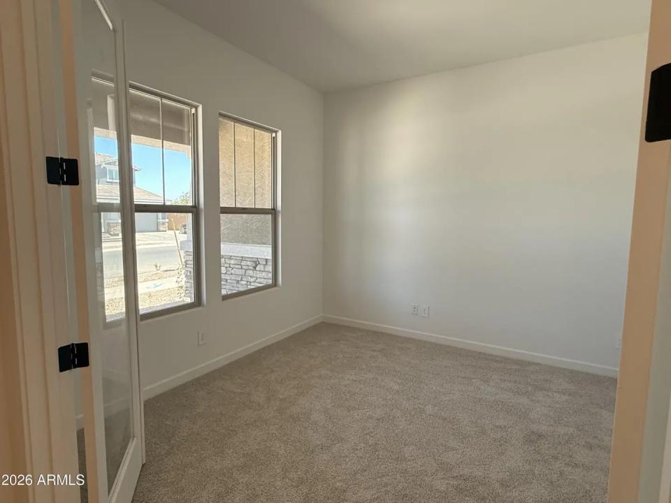 Real Estate Picture 17