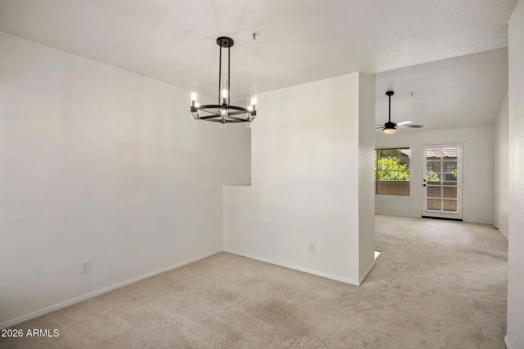 Real Estate Picture 7