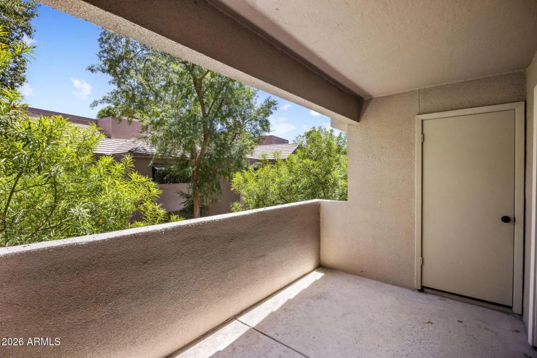 Real Estate Picture 12