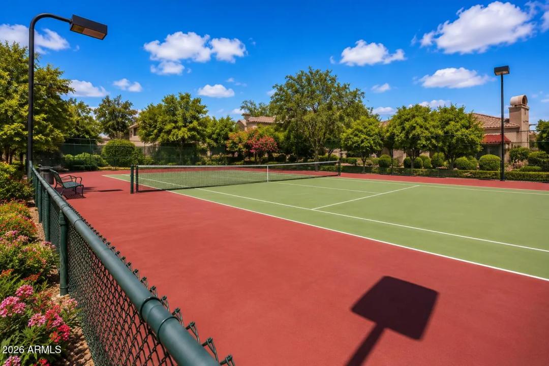 Real Estate Picture 24