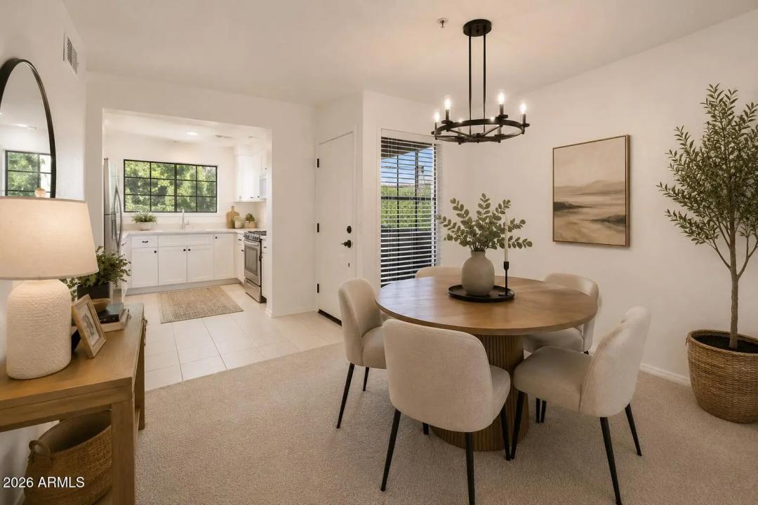 Real Estate Picture 4