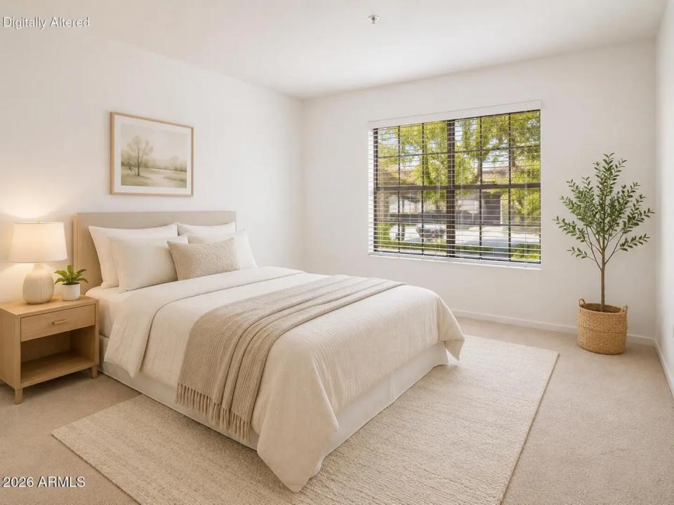 Real Estate Picture 20