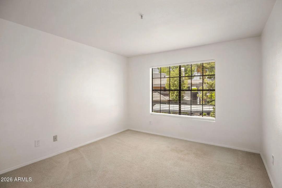 Real Estate Picture 21