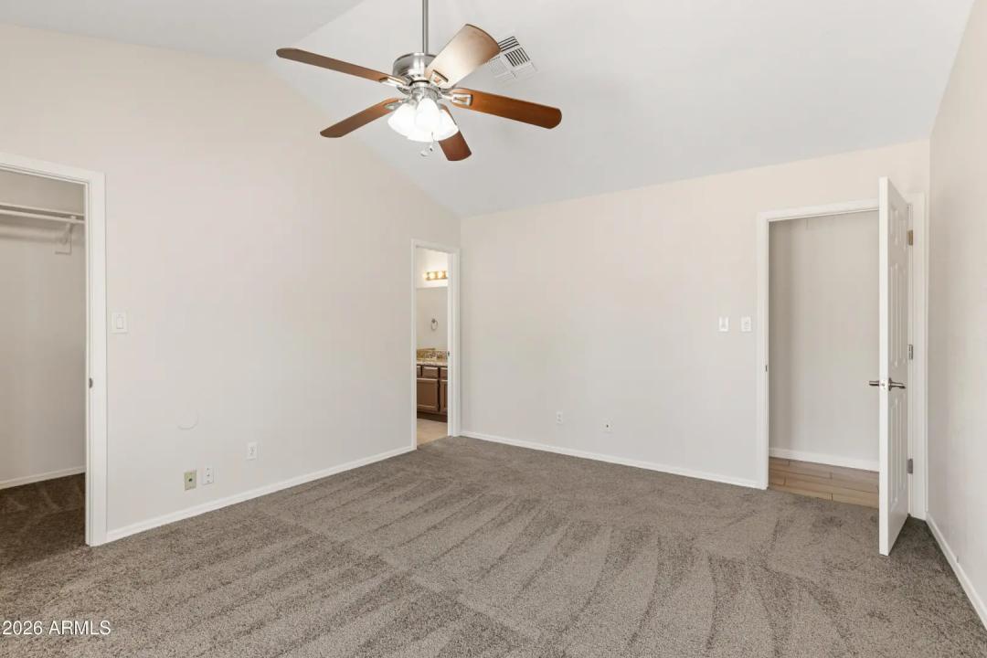 Real Estate Picture 10