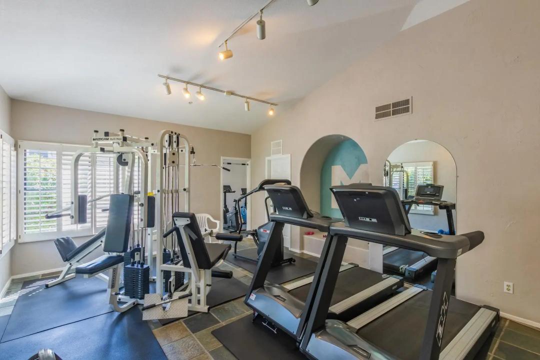 Real Estate Picture 29