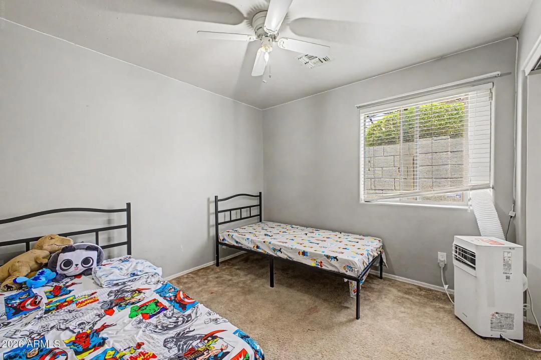 Real Estate Picture 18