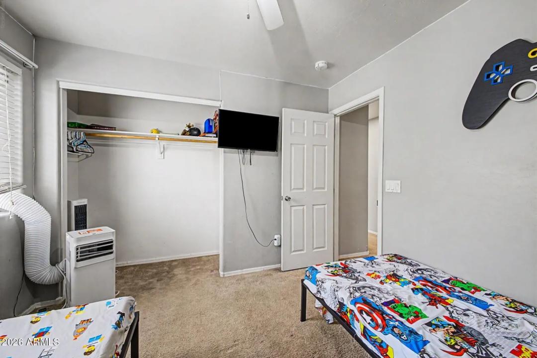 Real Estate Picture 19