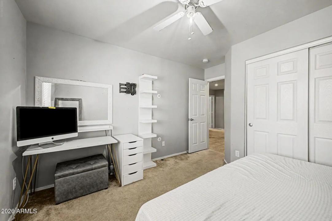 Real Estate Picture 13