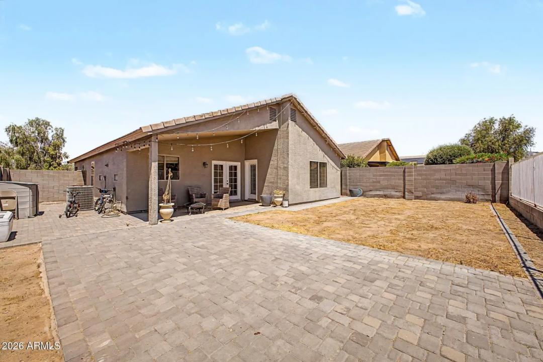 Real Estate Picture 25