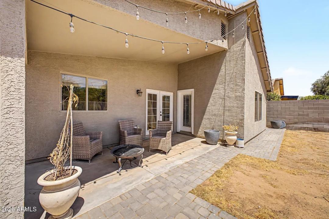 Real Estate Picture 24