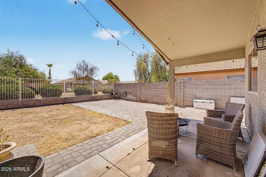 Real Estate Picture 23