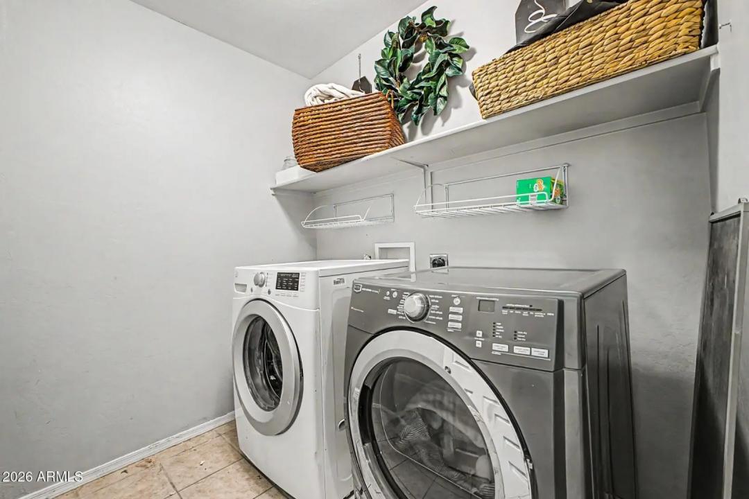 Real Estate Picture 22