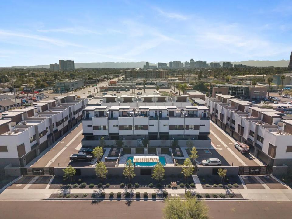Real Estate Picture 6