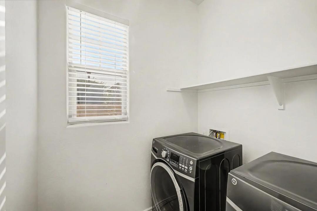 Real Estate Picture 22