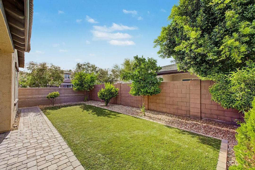 Real Estate Picture 27
