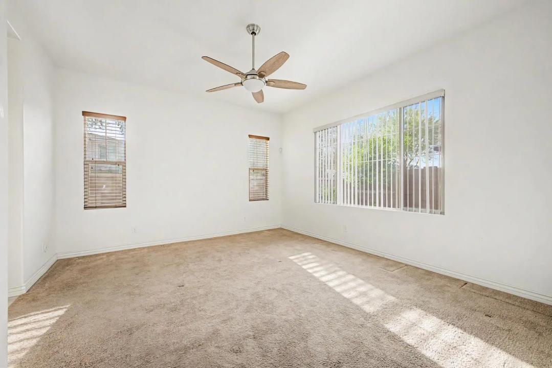 Real Estate Picture 10
