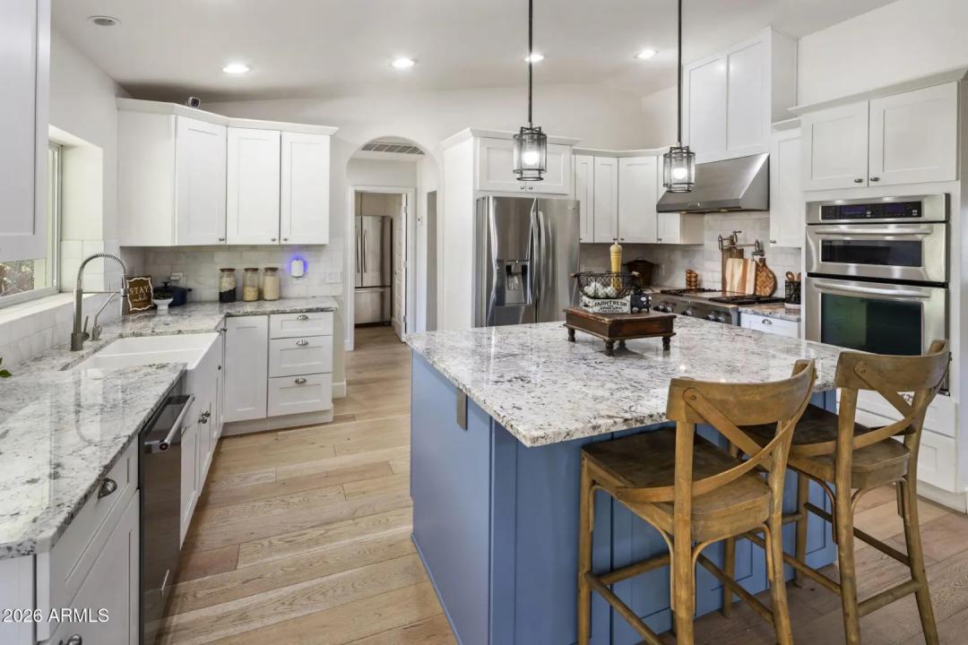 Real Estate Picture 10