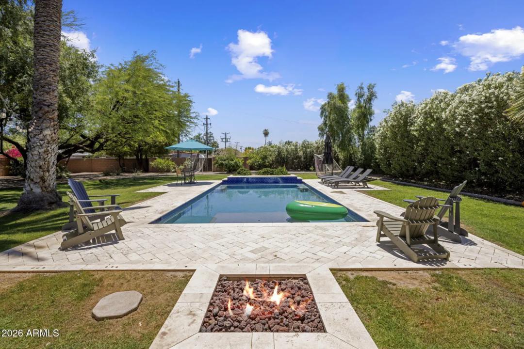 Real Estate Picture 37