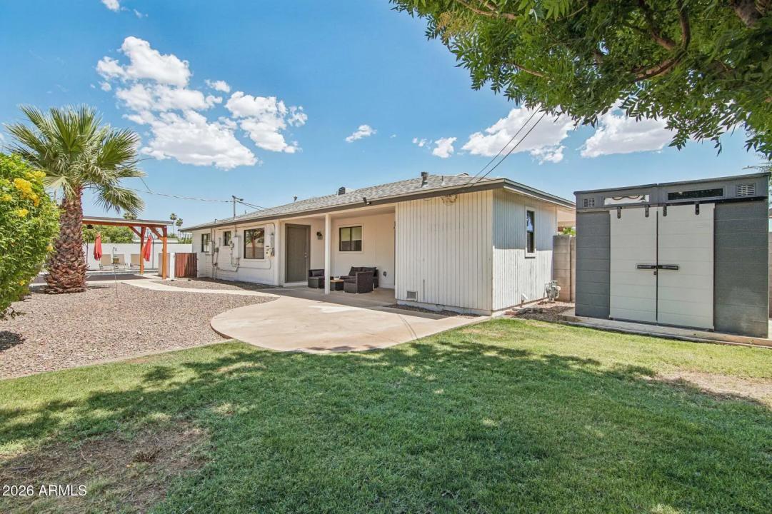 Real Estate Picture 17