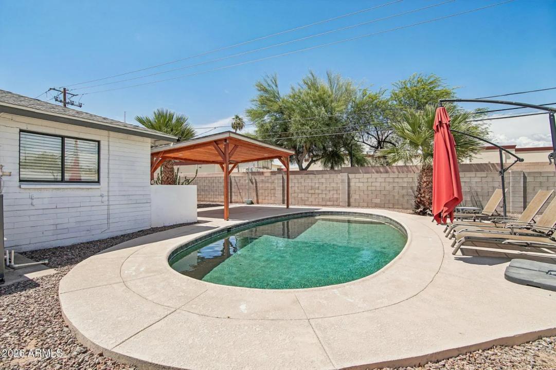 Real Estate Picture 15