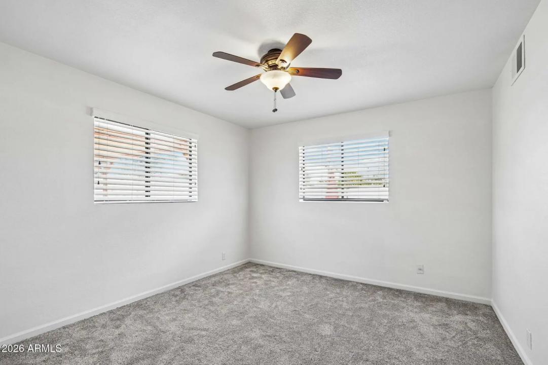 Real Estate Picture 13