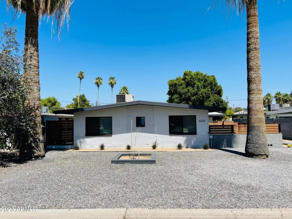 Real Estate Picture 3