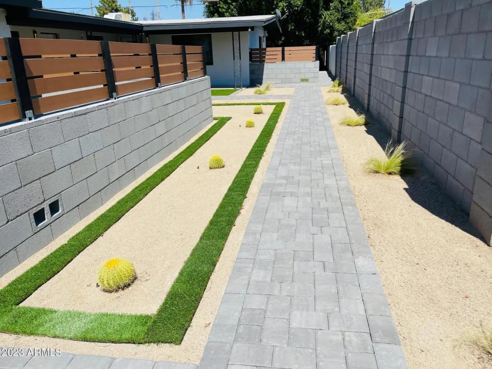 Real Estate Picture 5