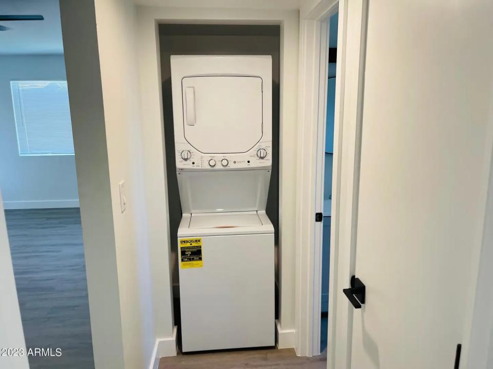 Real Estate Picture 15