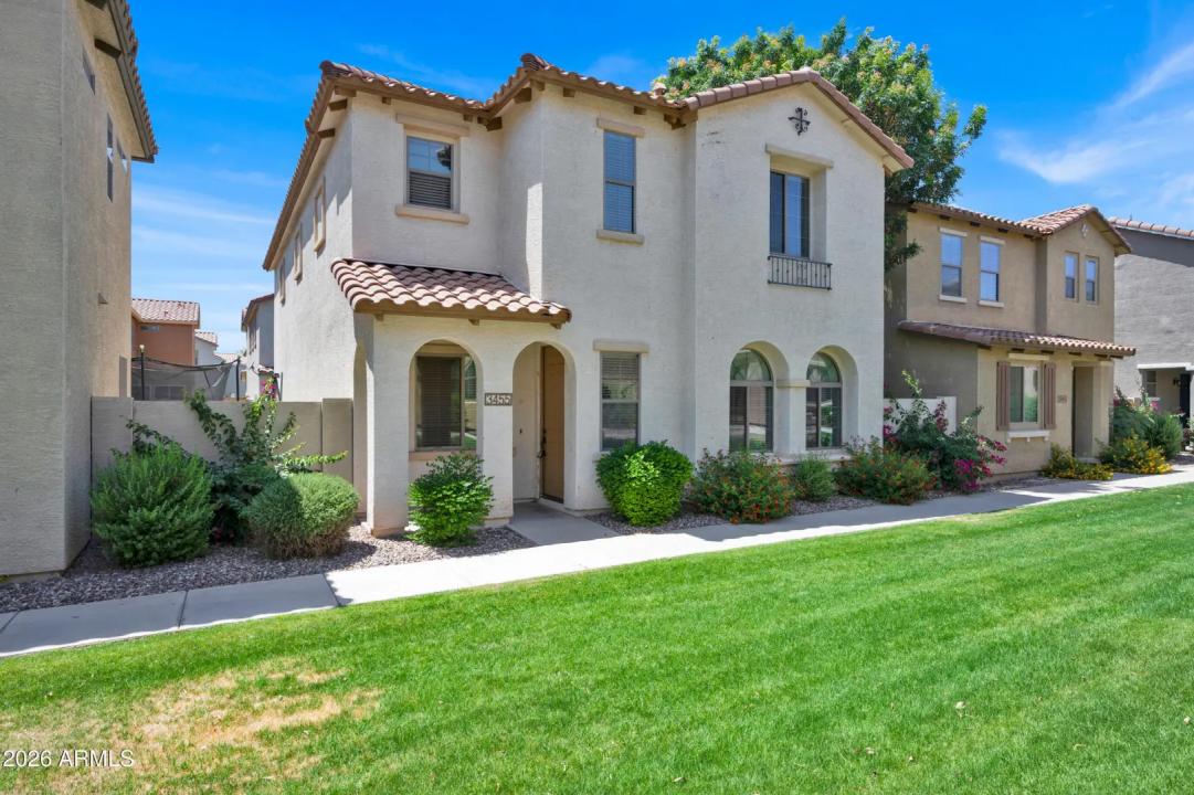 Real Estate Picture 1