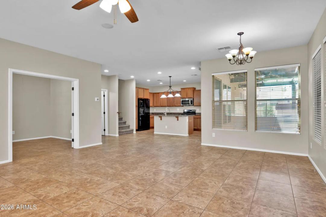 Real Estate Picture 6