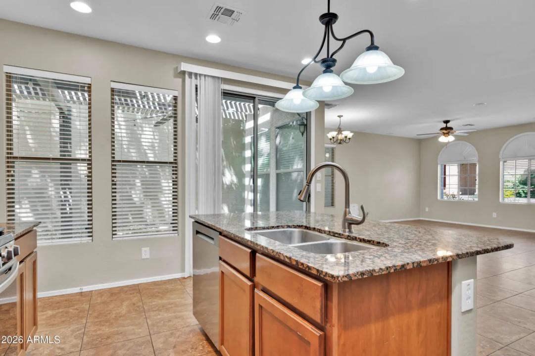 Real Estate Picture 13