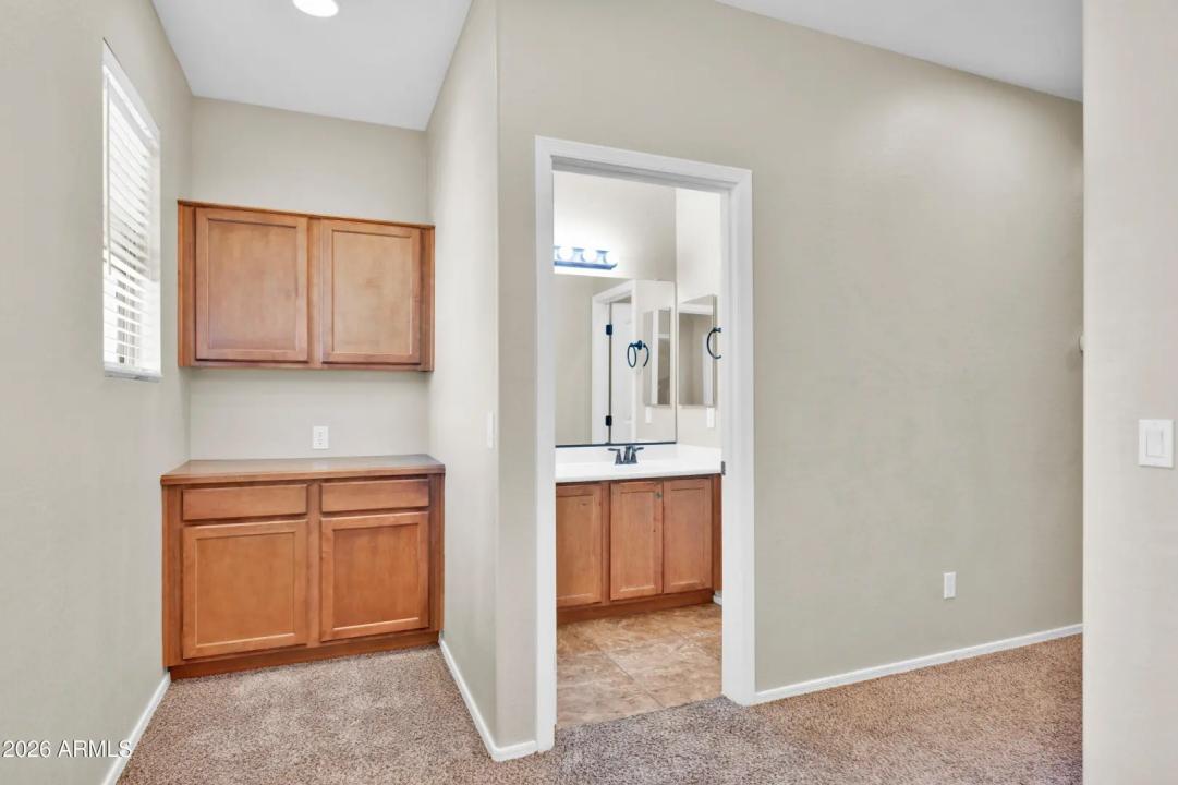 Real Estate Picture 30