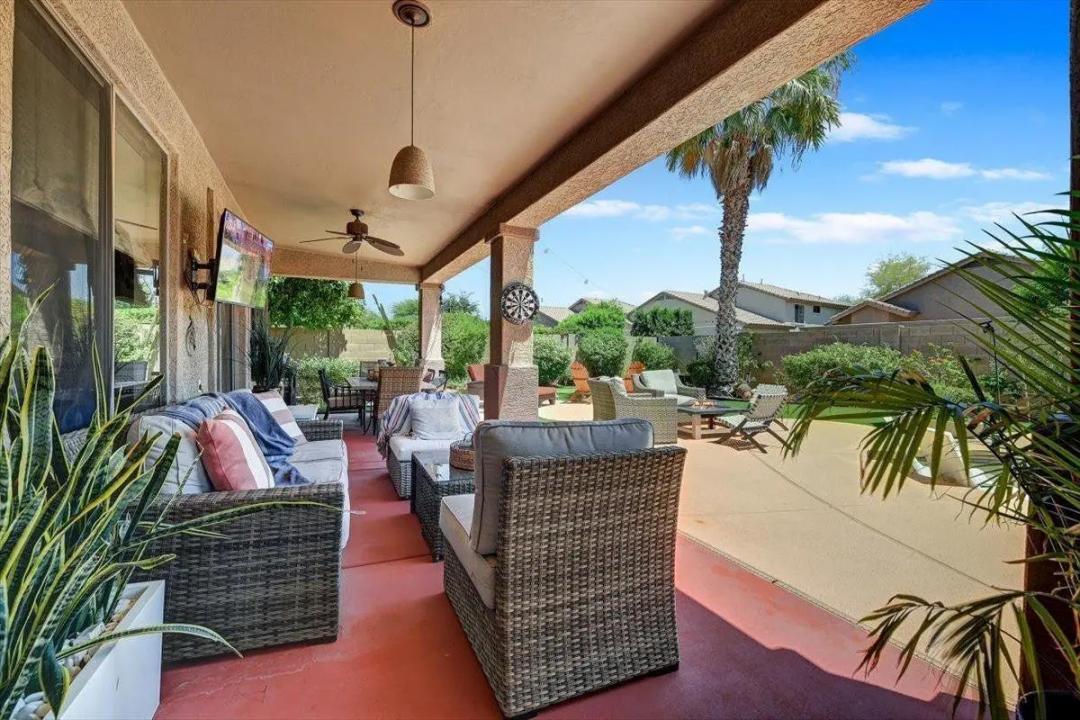 Real Estate Picture 6