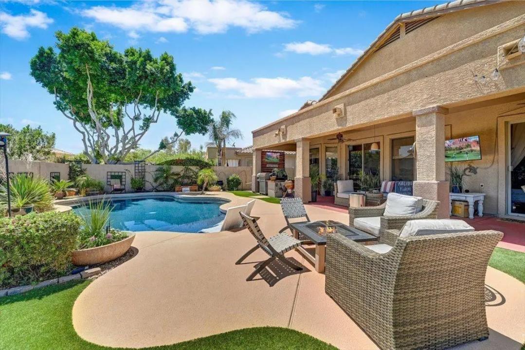 Real Estate Picture 9