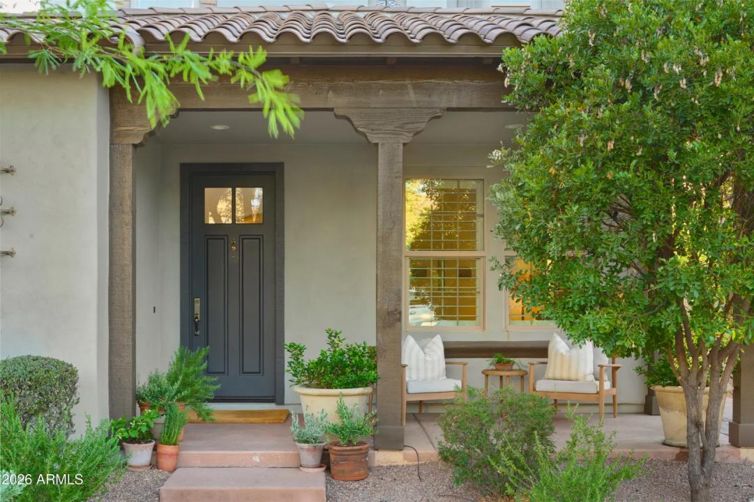 Real Estate Picture 12