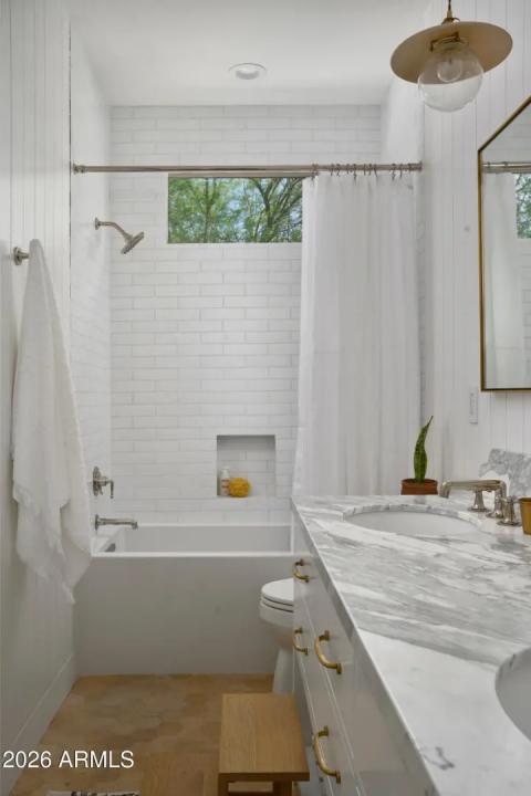 Real Estate Picture 44