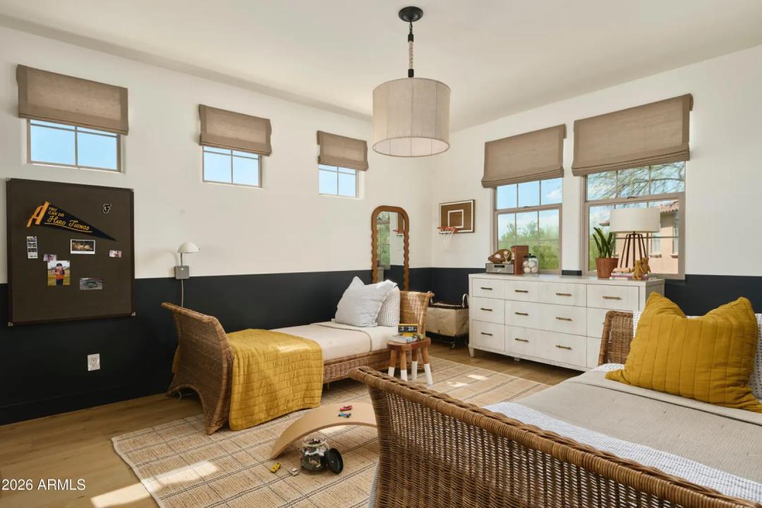 Real Estate Picture 39