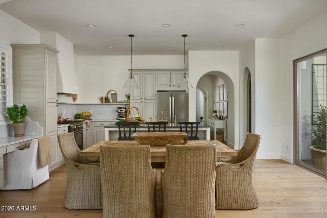 Real Estate Picture 18