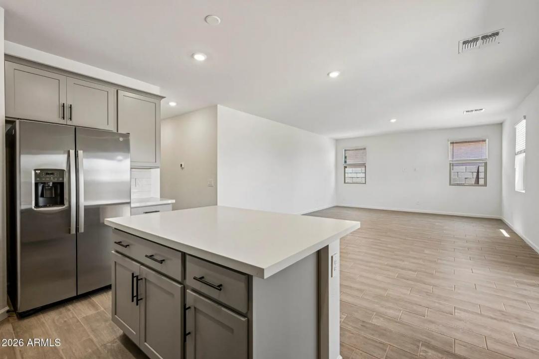 Real Estate Picture 13