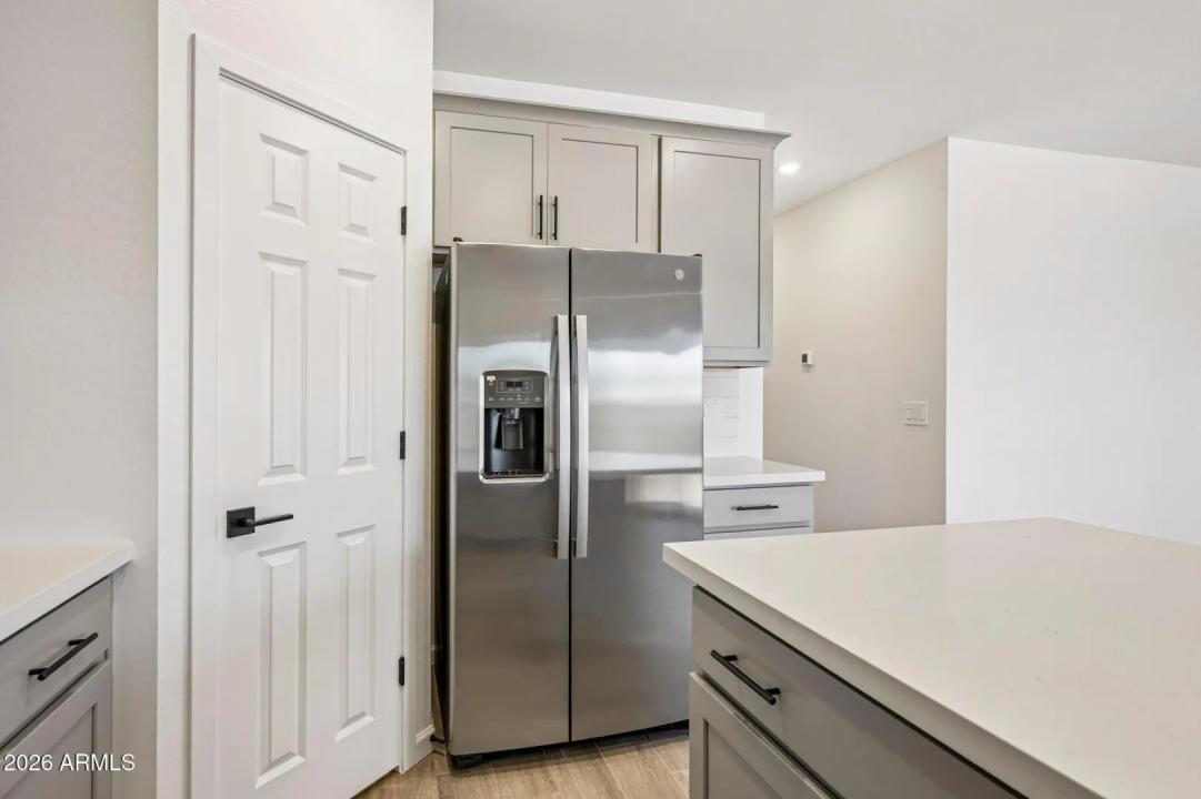 Real Estate Picture 16